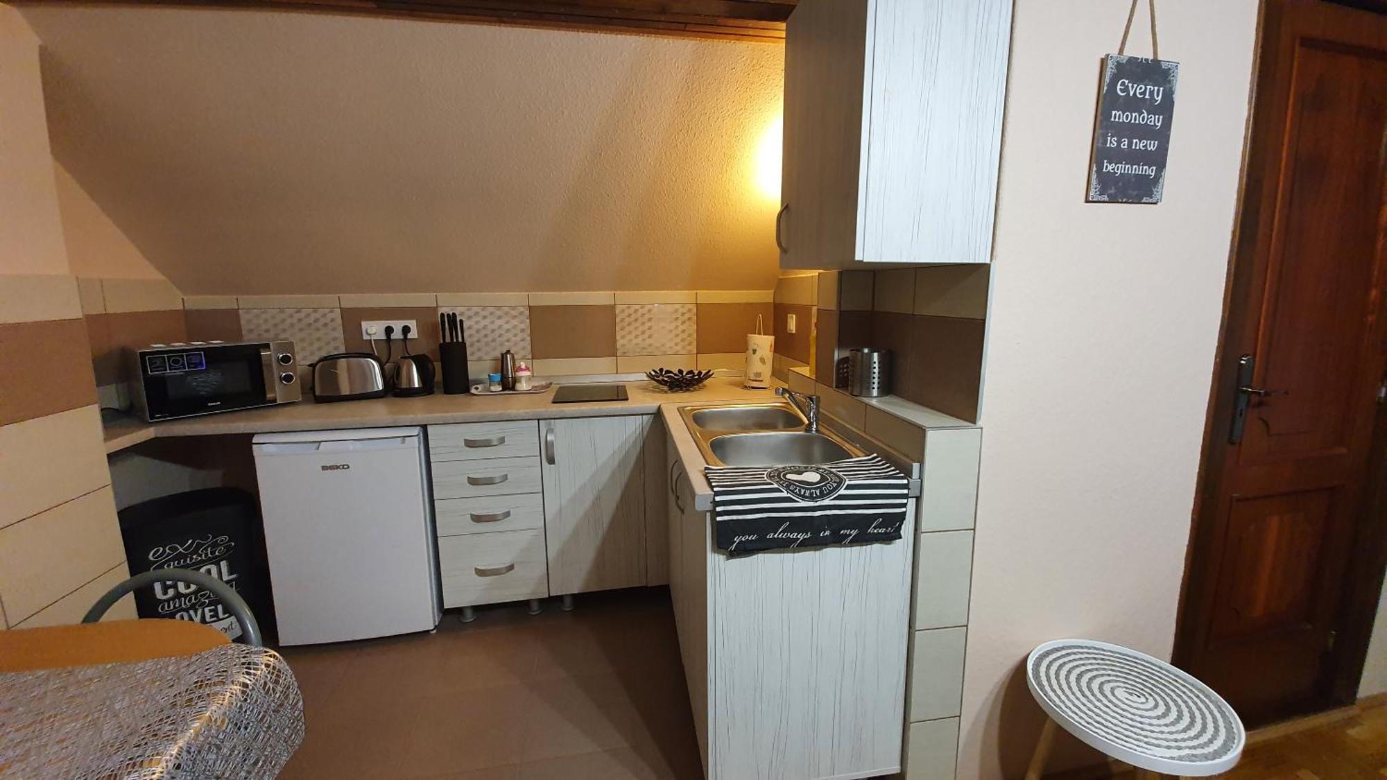 Agnes Vendeghazak Siofok-Apartman 2 מראה חיצוני תמונה